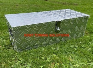 NEW Aluminium Chequer Plate Toolbox Lockable with Handles 760x330x240mm ✅ - Picture 1 of 8