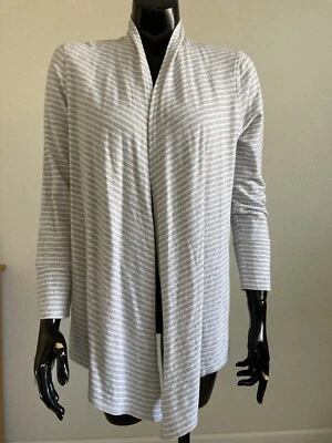 🎄Chico’s Zenergy Open Front Cardigan Size 0P - Image 1 of 4