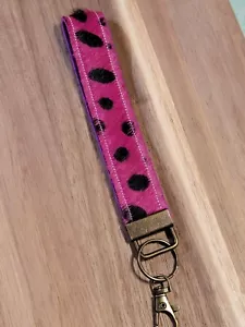 Echtleder Armband Schlüsselanhänger Gold Hot Pink und Schwarz Haare auf Fell 6" - Bild 1 von 3