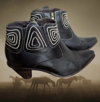 Spring Step Gamer Black Embroidered Western Leather Ankle Boots Womens US 11 /42 - Image 1 of 4