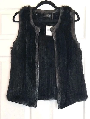 Colete Love Token preto 100% pele de coelho 100% couro de cordeiro acabamento P - Imagem 1 de 4