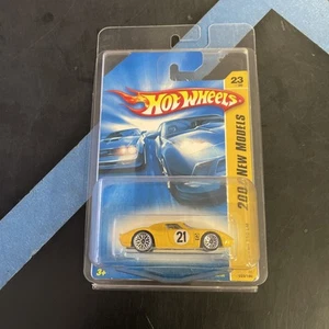 HOT WHEELS 2007 NEW MODELS YELLOW FERRARI 250 LM NEW - Picture 1 of 4