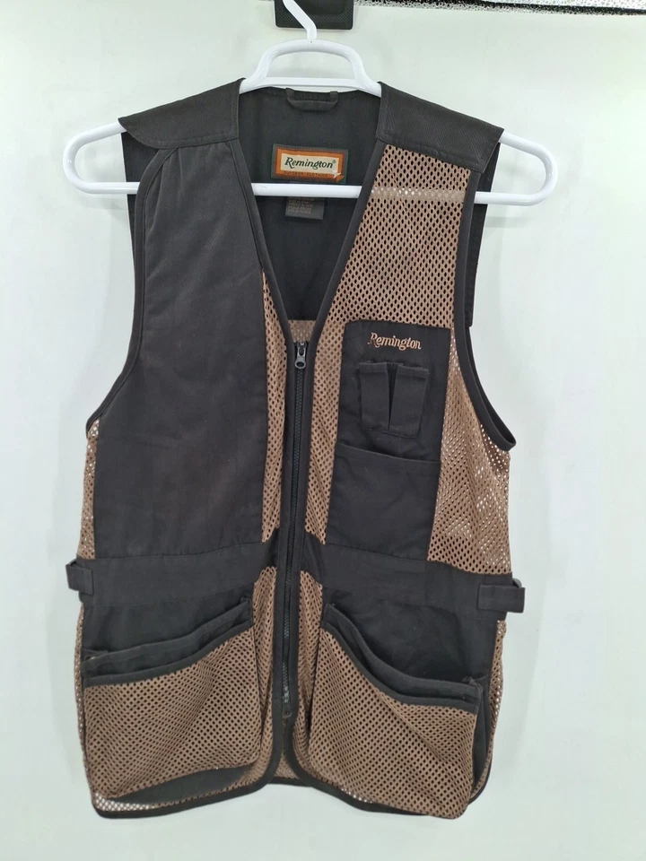 Colete de Tiro Remington Deluxe Colete Utilitário Preto Malha Média - Imagem 1 de 4