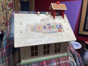 Vintage 1971 Fisher Price Little People School House Only #923