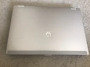 HP EliteBook 8440P - Imagen 1 de 11