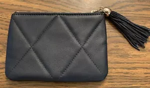 Ledertasche mit Quaste und Reißverschluss von Mark&Graham. Schwarz. 4x5,75". - Bild 1 von 5