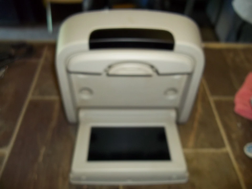 Chrysler Pacifica 2005 2006 trasero superior pantalla de DVD pantalla de TV Foto 1 de 4