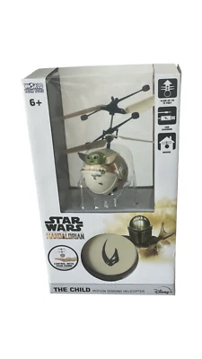 World Tech Toy Star Wars Mandalorian The Child Baby Yoda Motion Sense Helicopter - Image 1 of 2