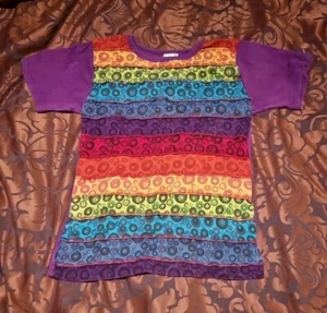 Rainbow T-shirt 10 to 12 - Picture 1 of 8