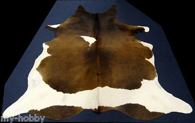 Tapete de couro de vaca marrom e branco (70" x 78") - Couro premium - Imagem 1 de 2