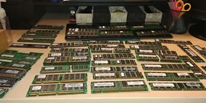 🔥🔥 Micron 64MB MT8LSDT864AG-10CB4 PC100-322-620 Memory RAM - Picture 1 of 1