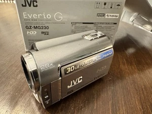 SILVER JVC Everio GZ-MG230U 30GB Hard Disk Camcorder w all original packaging - Picture 1 of 7