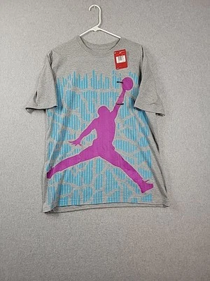 NUEVO CON ETIQUETAS Jordan Jump Hombre Gris Púrpura Azul Logo Grande SS T Camiseta Para Hombre Grande Foto 1 de 4
