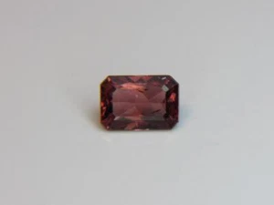 2.55CT STUNNING UNTREATED COLLECTOR GEM SUPER RARE PURPLE RED BRAZILIAN APATITE - Picture 1 of 4