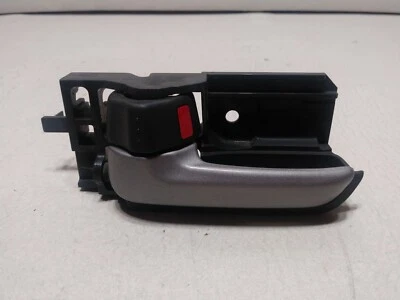 2007-13 Suzuki SX4 Interior Door Handle front left OEM 08 09 10 11 12 33037 - Image 1 of 4