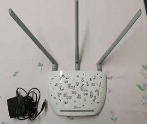 TP-Link Access Point N450 2.4GHz, WiFi Extender e Client, 3 antenne - Foto 1 di 2