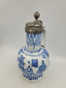 Jarra barroca de loza de cuello estrecho con tapa de estaño, antigua siglo XVIII - Imagen 1 de 17