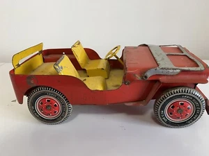 Vintage Louis Marx Co. Pressed Steel Willy’s Keep - Picture 1 of 7