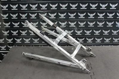 2016 YAMAHA YZ250F 原始设备制造商后背低音框架 1SL-21190-10-00 — 第 1/4 张图片