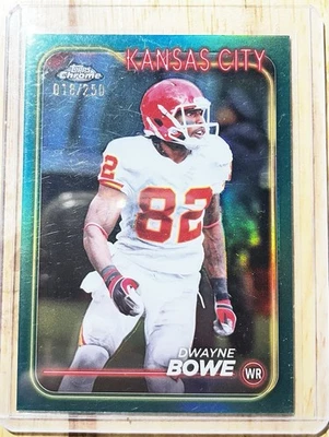 2024 Topps Chrome — Dwayne Bowe No100 бирюзовый переливающийся /250 - Изображение 1 из 2