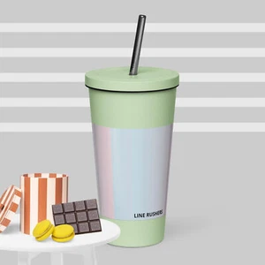 Insulated tumbler with a straw - Picture 1 of 10