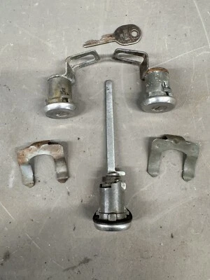 1970-1981 Camaro Firebird Cutlass GTO Chevelle Regal fechaduras de porta 442 Lemans Vega - Imagem 1 de 4