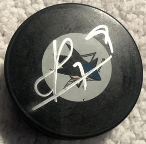 MARTIN HAVLAT SIGNED SAN JOSE SHARKS LOGO PUCK WITH COA! CZECH! MINNESOTA WILD!! - Picture 1 of 1