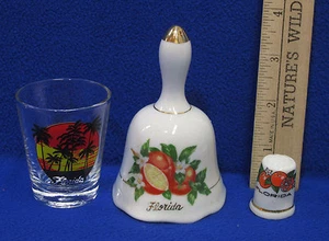 Lote de 3 campanas de recuerdo vintage de Florida dedales y vidrio de tiro naranja y puesta de sol - Imagen 1 de 3