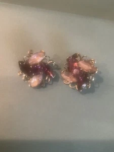 Vintage fashion Brooches/pins (2), Mixed Colors - Picture 1 of 2