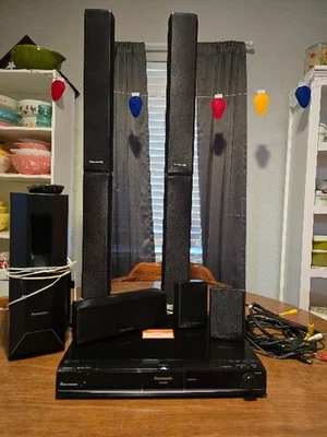 Panasonic SA-PT670 5 Disc DVD/CD Home Theater System w/ Subwoofer and 5 Speakers - Image 1 of 4