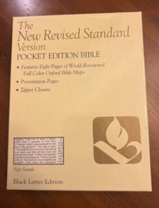 NEW in Open Box New Revised Standard Version Pocket Bible Black Leather Zipper - Imagen 1 de 6