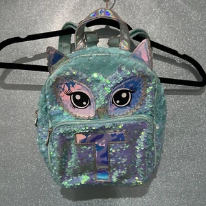 Justice MINI Owl Blue/Silver Flip Sequin Initial Backpack Initial T Rare Find - Picture 1 of 4