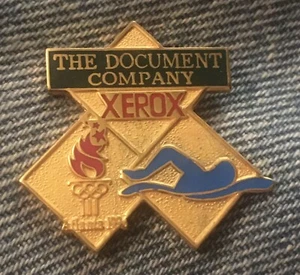 Pin Olímpico de Natación ~ Atlanta 1996 ~ Patrocinador ~ XEROX ~ The Document Company - Imagen 1 de 2