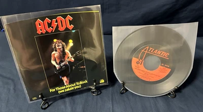 🔥 AC/DC "For Those About To Rock" US Press 7" 45 w/Picture Sleeve MINT- Foto 1 de 4