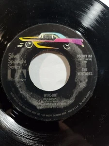 The Ventures "Nadia's Theme (Young And The Restless)/Wipe Out" 45 RPM VG+ F40 - Picture 1 of 1