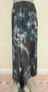 Long Skirt size 20 - J.D. Williams NWT Dark Blue Mix Silky Satin Pleated Pull On - Picture 1 of 5