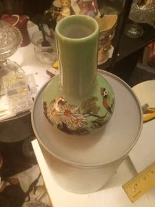Chinese Antique Porcelain Small Green Vase With Bird And Flowers Exquisite (K4) - Picture 1 of 9