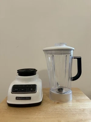 Batidora de diamante KitchenAid de 5 velocidades KSB1575 Foto 1 de 4