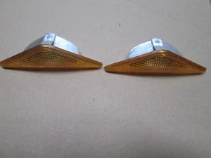 FORD FOCUS & MONDEO AMBER SIDE REPEATER LENS X 2 - Picture 1 of 2