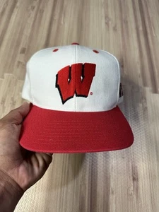 Wisconsin Snap Back White/Red Reebok Adjustable - Picture 1 of 8