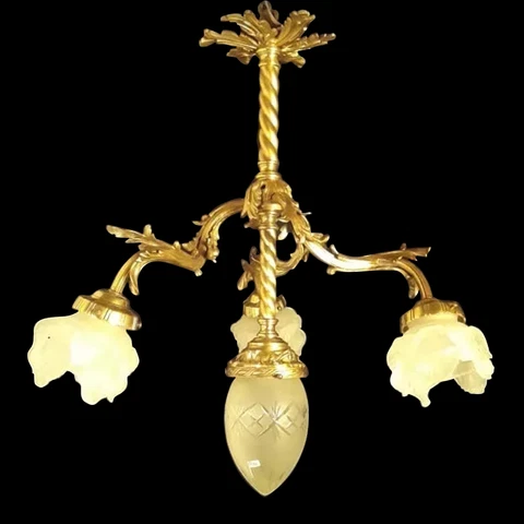Antique bronze chandelier Manufactured with solid, chiseled and polished bronze Cover