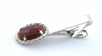 2 1/10 INCH  18x13 OVAL RED AVENTURINE CAB GEMSTONE SILVER ROPE TIE CLIP BAR  - Image 1 of 2