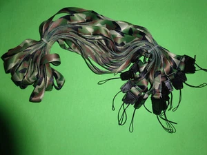 20X Lot CAMO CAMOFLAUGE Schlüsselband Umhängeband Schlüsselanhänger Ausweisschlüssel Mollie Abzeichen Woodland - Bild 1 von 6