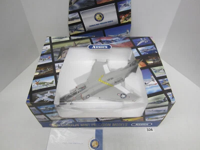 Armadura Franklin Mint 1/48 B11B588 F-4 Phantom Jolly Roger en estado bastante bueno-84 Marina de los Estados Unidos #326 Foto 1 de 4