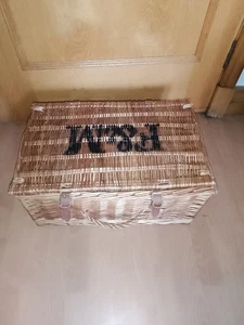 Collectible Fortnum & Mason F&M Wicker hamper / picnic Basket - 51 X 34 X 24cm - Picture 1 of 15