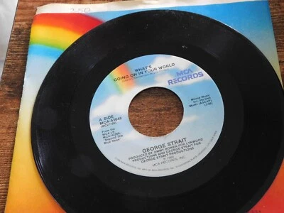GEORGE STRAIT WHAT'S GOING ON IN YOUR WORLD / LET'S GET DOWN  45 RPM RECORD 070 - Image 1 of 2