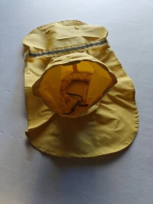 Impermeable Petco Perro Chaqueta de Goma Amarilla Reflectante Correa Ajustable XS Con Capucha  Foto 1 de 4