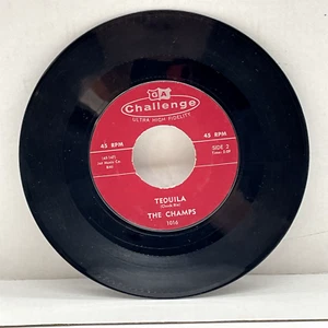 The Champs Train to Nowhere Tequila 45 Vinyl Rock Challenge 1016 - Imagen 1 de 2