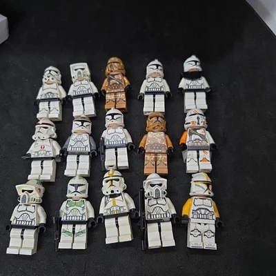 Lot Of 15 LEGO Star Wars Clone Trooper Minifigures  - Image 1 of 4