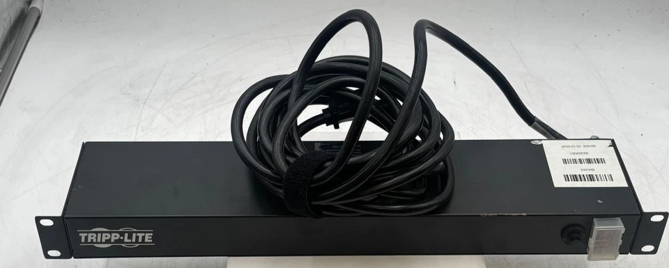 Tripp Lite RS-0615-R Rack-Mount Network Server Power Strip 120V - Image 1 of 4